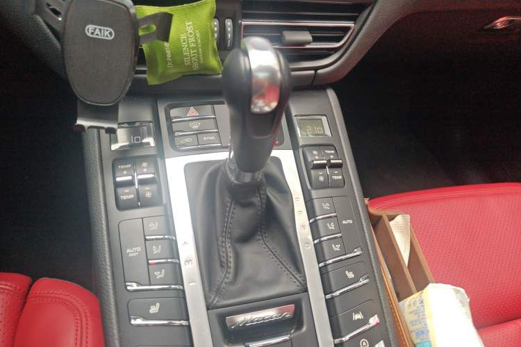 Used Porsche Macan 2020 Macan S 3.0T Gear Lever
