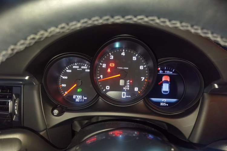 Used Porsche Macan 2020 Macan 2.0T Instrument Cluster