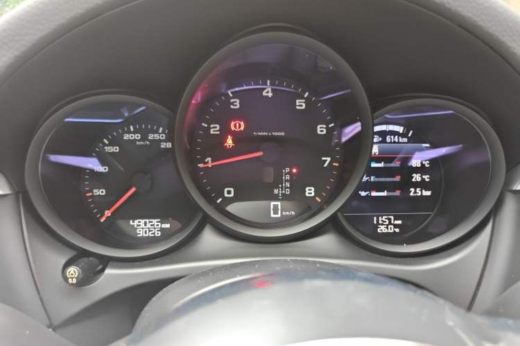 Used Porsche Macan 2020 Macan 2.0T Instrument Cluster