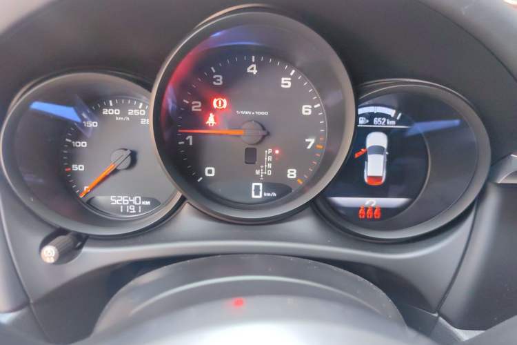Used Porsche Macan 2020 Macan 2.0T Instrument Cluster