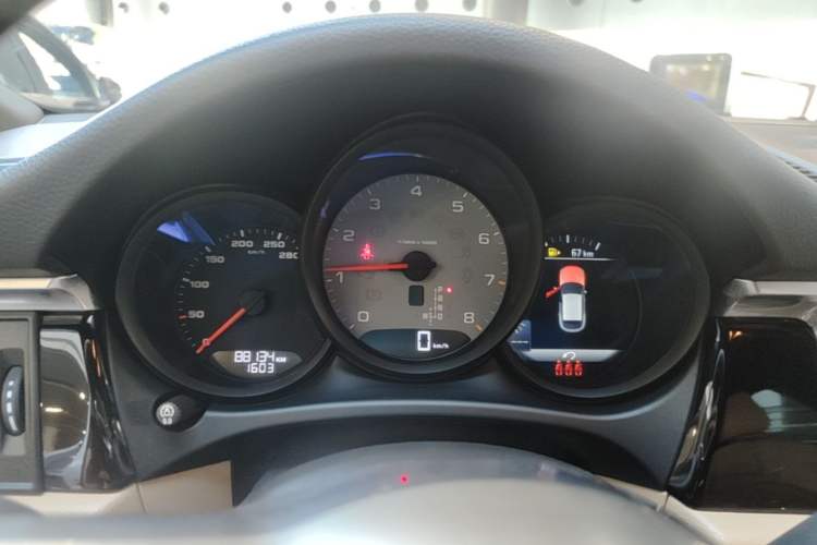 Used Porsche Macan 2020 Macan S 3.0T Instrument Cluster