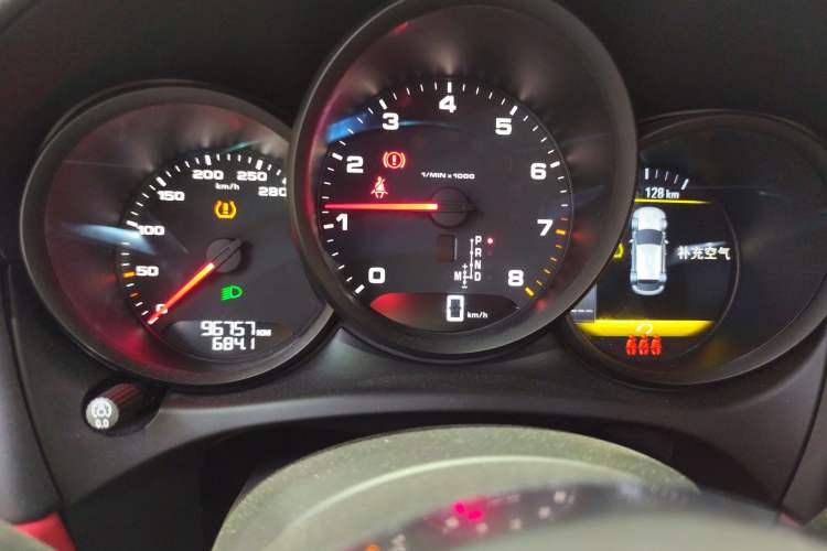 Used Porsche Macan 2020 Macan 2.0T Instrument Cluster