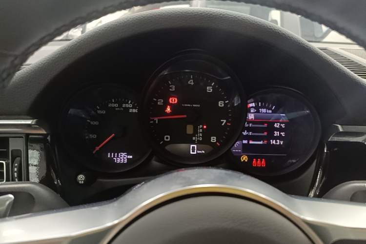 Used Porsche Macan 2020 Macan 2.0T Instrument Cluster