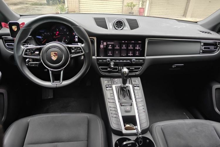Used Porsche Macan 2020 Macan 2.0T Interior 2