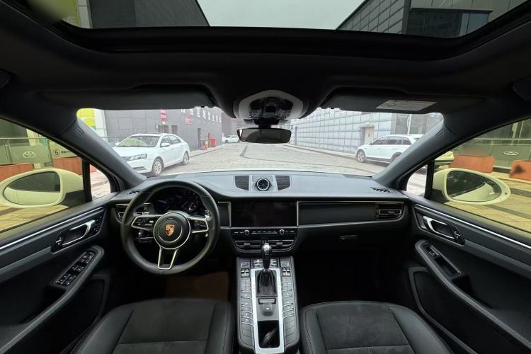 Used Porsche Macan 2020 Macan 2.0T Interior 2