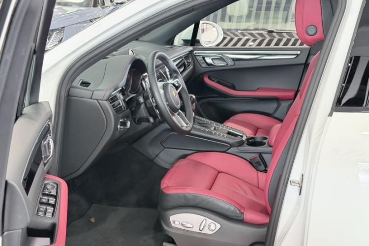 Used Porsche Macan 2020 Macan GTS 2.9T Interior 4