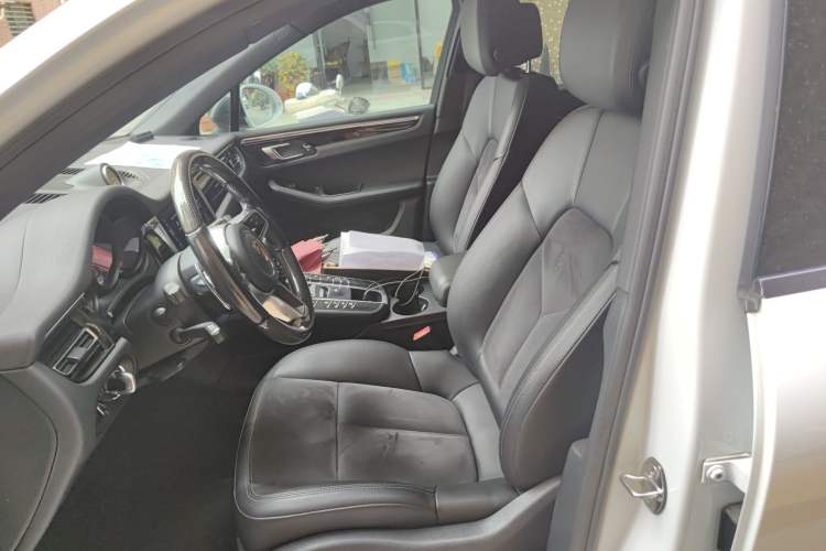 Used Porsche Macan 2020 Macan S 3.0T Left Front Seat