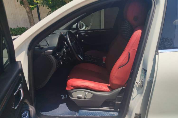 Used Porsche Macan 2020 Macan 2.0T Left Front Seat