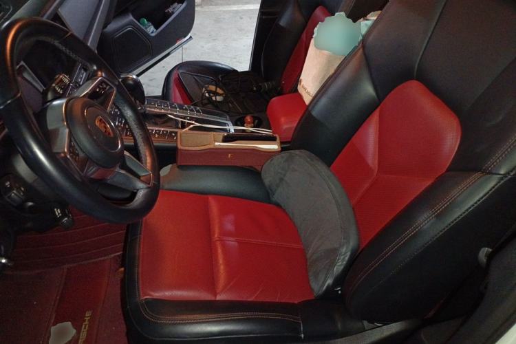 Used Porsche Macan 2020 Macan 2.0T Left Front Seat