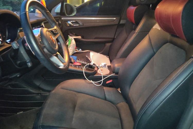Used Porsche Macan 2020 Macan 2.0T Left Front Seat