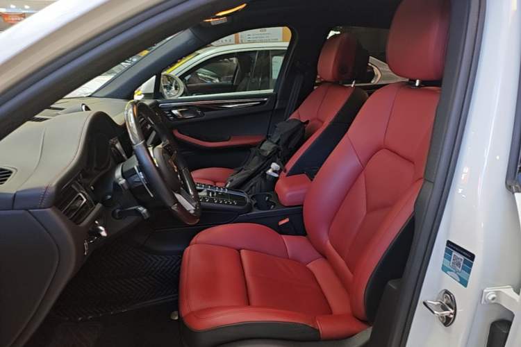 Used Porsche Macan 2020 Macan S 3.0T Left Front Seat