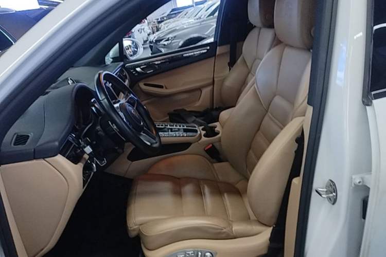 Used Porsche Macan 2020 Macan S 3.0T Left Front Seat