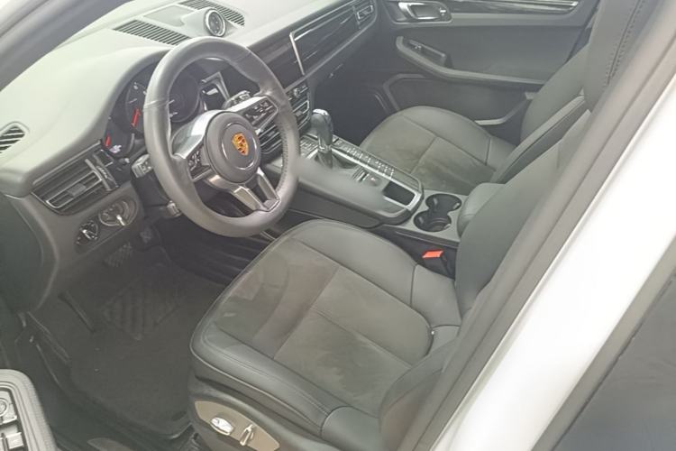 Used Porsche Macan 2020 Macan 2.0T Left Front Seat