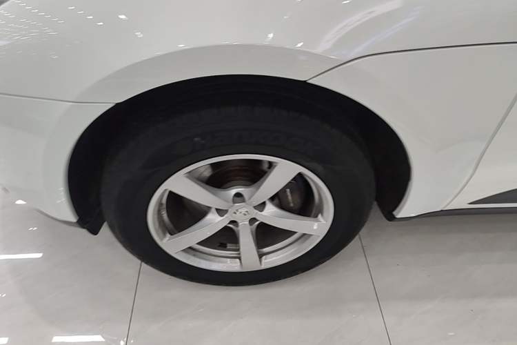 Used Porsche Macan 2020 Macan 2.0T Left Front Wheel Hub