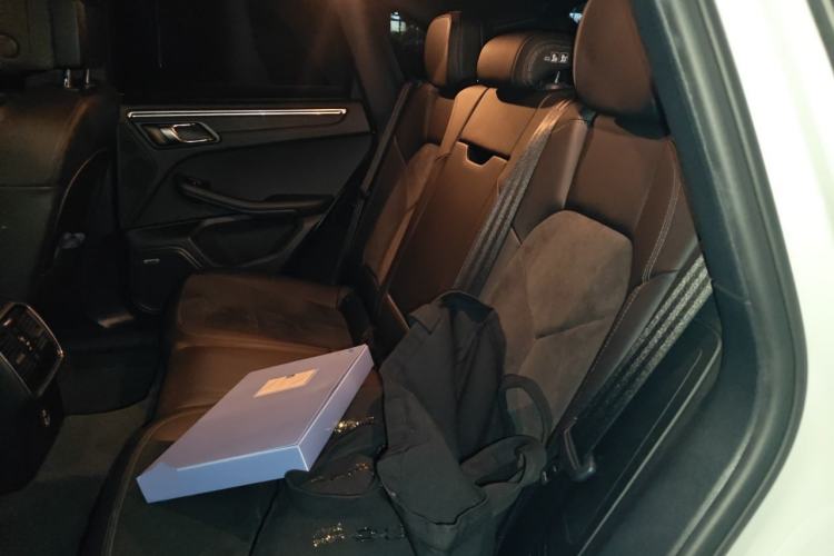 Used Porsche Macan 2020 Macan 2.0T Left Rear Seat