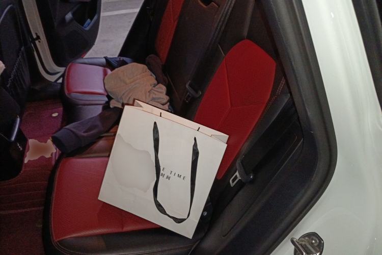 Used Porsche Macan 2020 Macan 2.0T Left Rear Seat