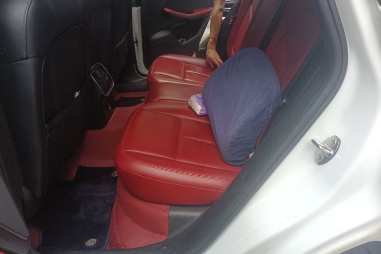 Used Porsche Macan 2020 Macan 2.0T Left Rear Seat