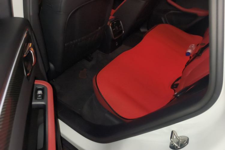 Used Porsche Macan 2020 Macan 2.0T Left Rear Seat