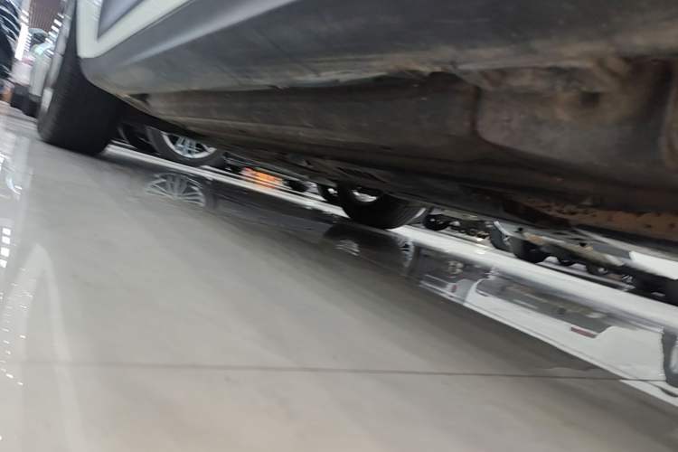 Used Porsche Macan 2020 Macan 2.0T Left Side Sill