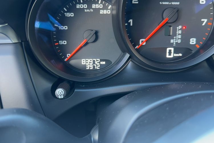 Used Porsche Macan 2020 Macan 2.0T Odometer Close Up