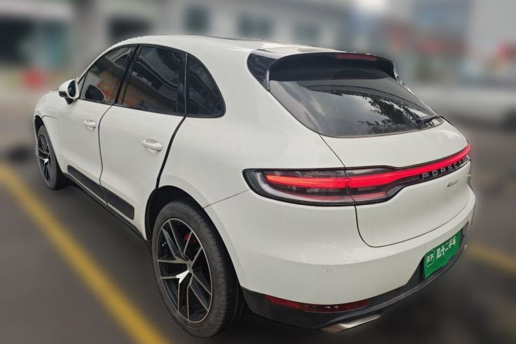 Used Porsche Macan 2020 Macan 2.0T Rear Left 45 Deg