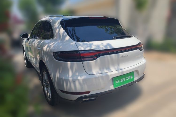 Used Porsche Macan 2020 Macan 2.0T Rear Left 45 Deg