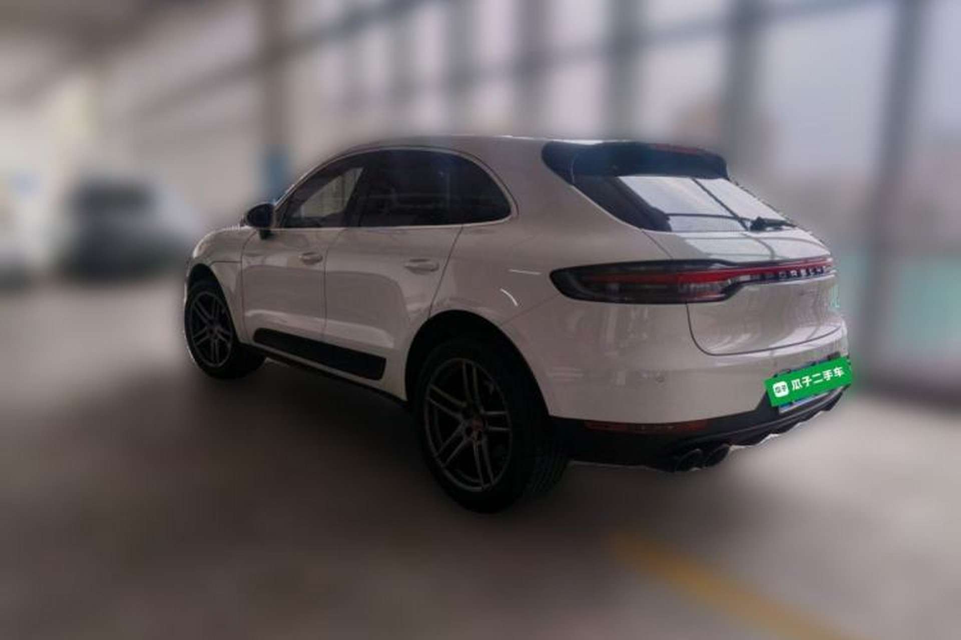 Used Porsche Macan 2020 Macan 2.0T Rear Left 45 Deg