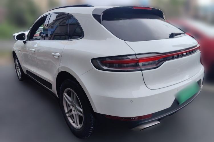 Used Porsche Macan 2020 Macan 2.0T Rear Left 45 Deg
