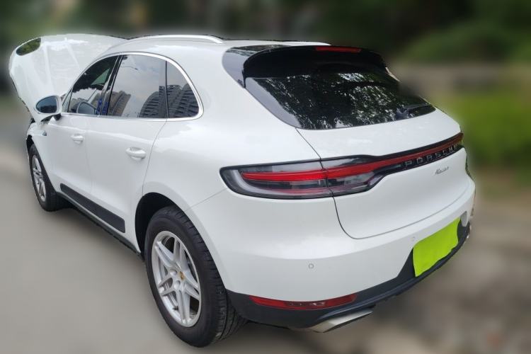 Used Porsche Macan 2020 Macan 2.0T Rear Left 45 Deg