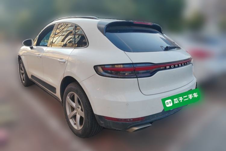 Used Porsche Macan 2020 Macan 2.0T Rear Left 45 Deg