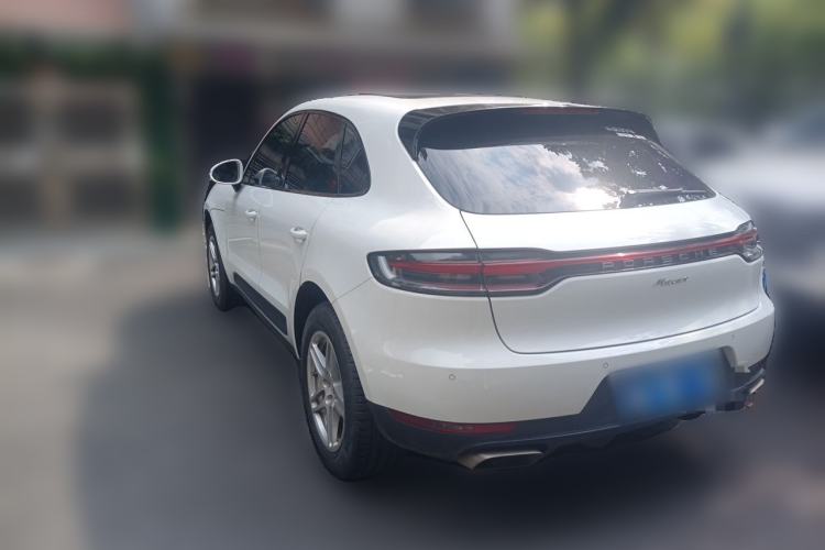 Used Porsche Macan 2020 Macan 2.0T Rear Left 45 Deg