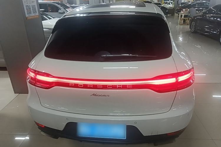 Used Porsche Macan 2020 Macan 2.0T Rear