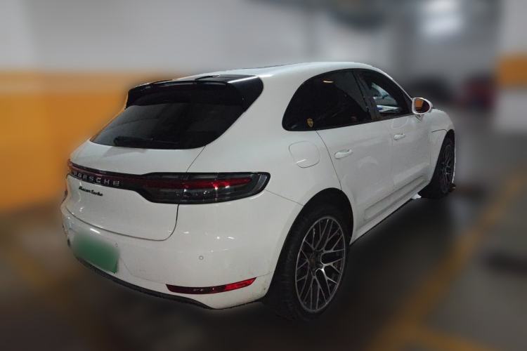 Used Porsche Macan 2020 Macan Turbo 2.9T Rear Right 45 Deg