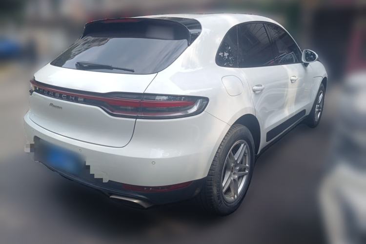 Used Porsche Macan 2020 Macan 2.0T Rear Right 45 Deg