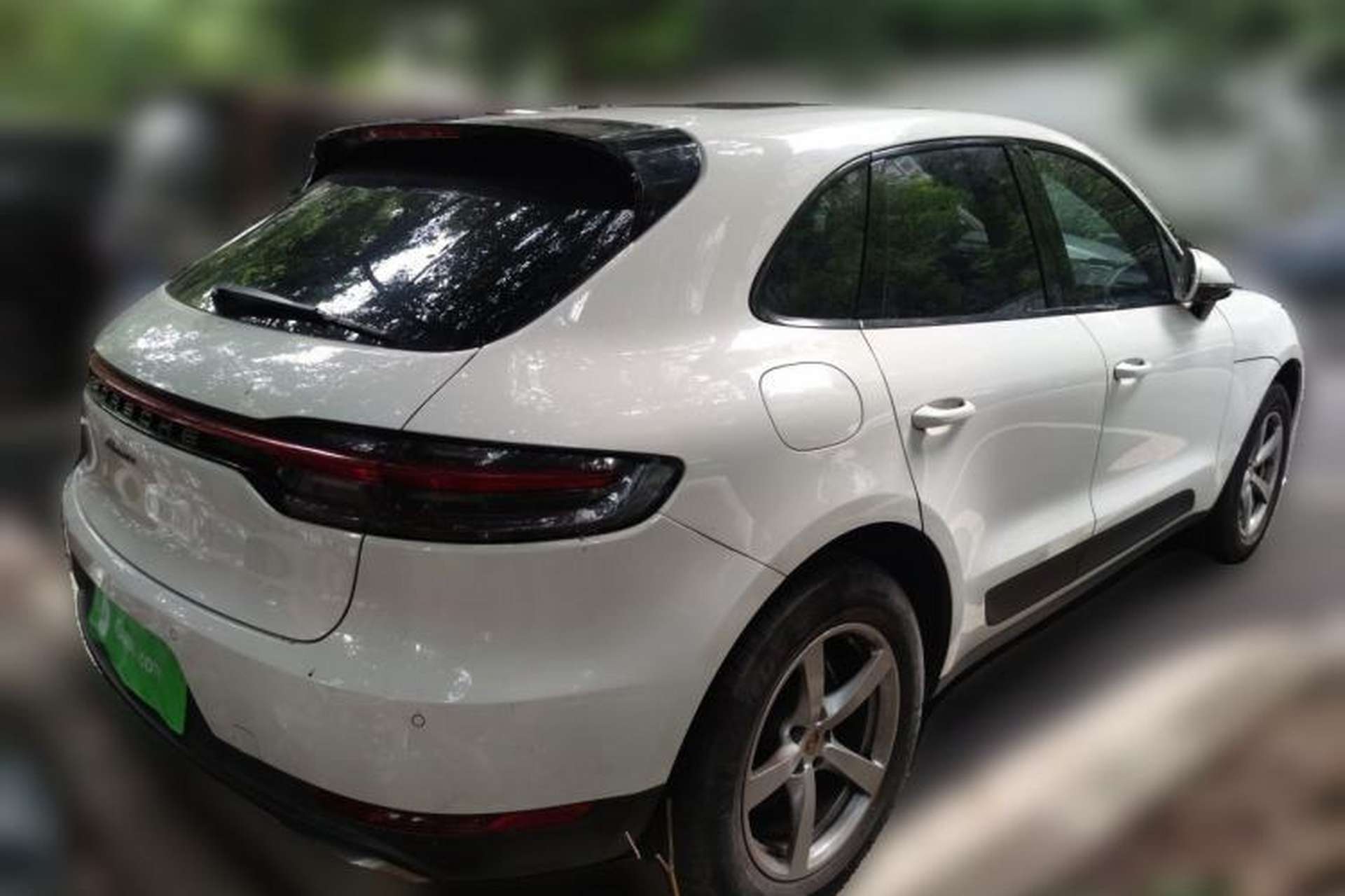 Used Porsche Macan 2020 Macan 2.0T Rear Right 45 Deg