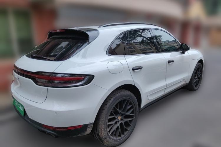 Used Porsche Macan 2020 Macan 2.0T Rear Right 45 Deg