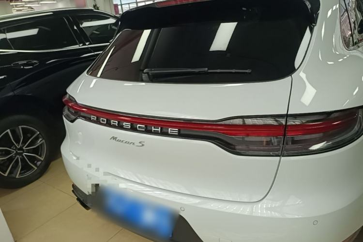 Used Porsche Macan 2020 Macan 2.0T Rear