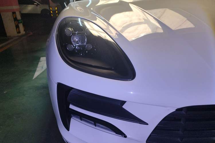 Used Porsche Macan 2020 Macan 2.0T Right Front Headlight