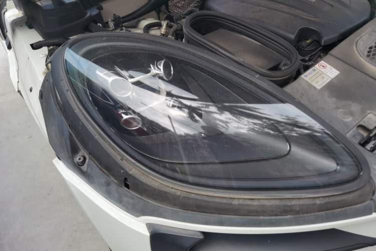 Used Porsche Macan 2020 Macan 2.0T Right Front Headlight