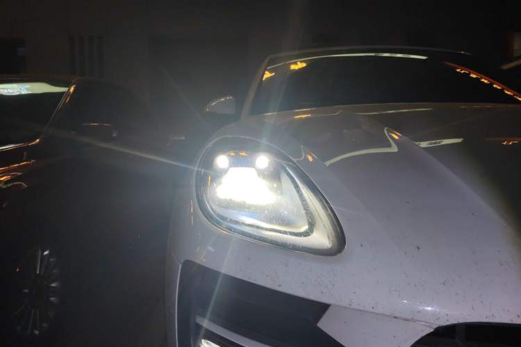 Used Porsche Macan 2020 Macan 2.0T Right Front Headlight