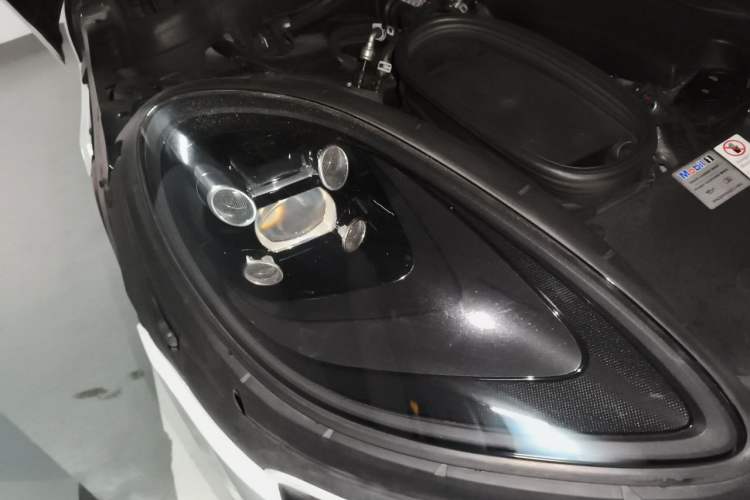 Used Porsche Macan 2020 Macan 2.0T Right Front Headlight