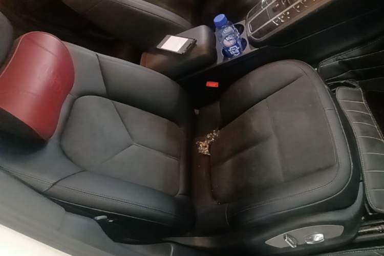 Used Porsche Macan 2020 Macan 2.0T Right Front Seat