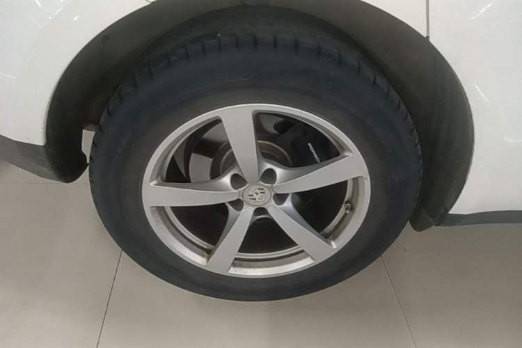 Used Porsche Macan 2020 Macan 2.0T Right Rear Wheel Hub