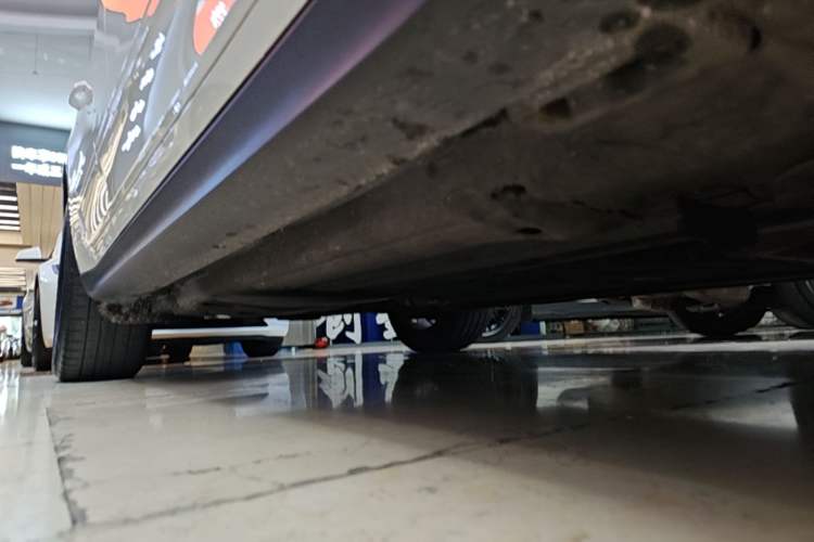 Used Porsche Macan 2020 Macan S 3.0T Right Side Sill