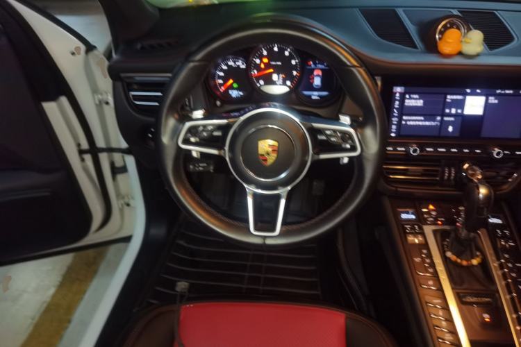Used Porsche Macan 2020 Macan 2.0T Steering Wheel