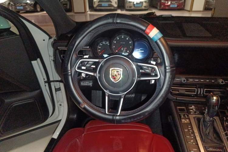 Used Porsche Macan 2020 Macan 2.0T Steering Wheel