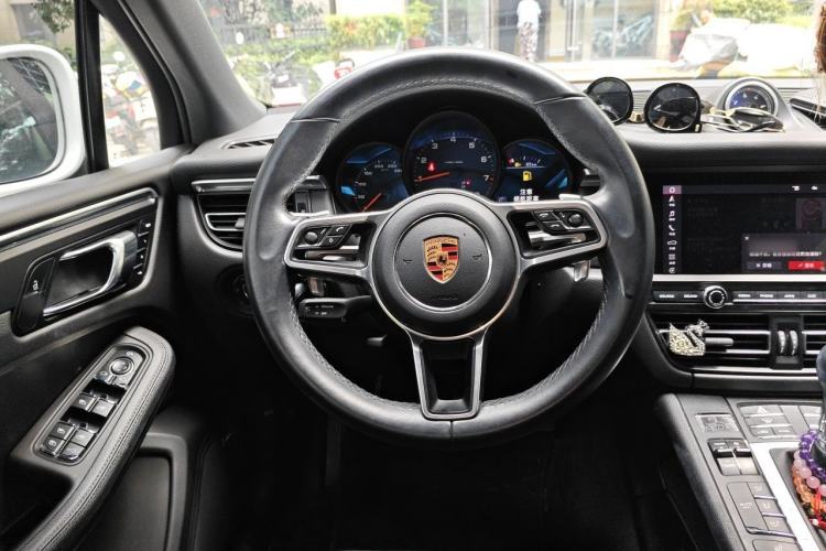 Used Porsche Macan 2020 Macan 2.0T Steering Wheel