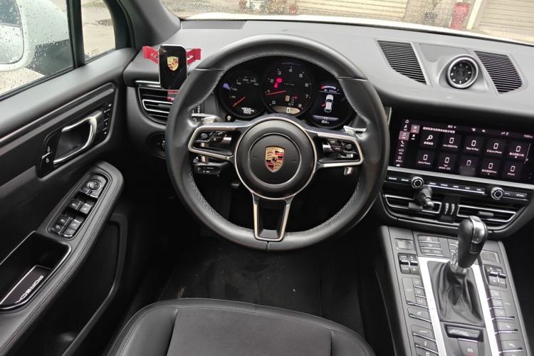 Used Porsche Macan 2020 Macan 2.0T Steering Wheel