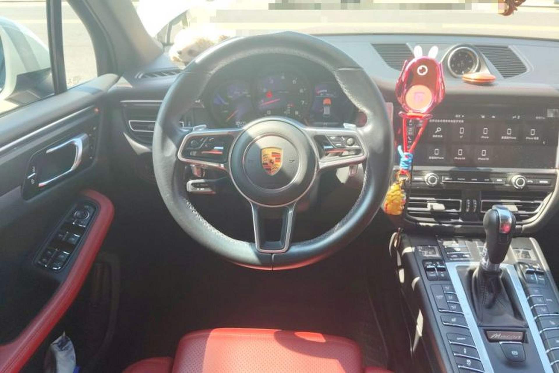 Used Porsche Macan 2020 Macan 2.0T Steering Wheel