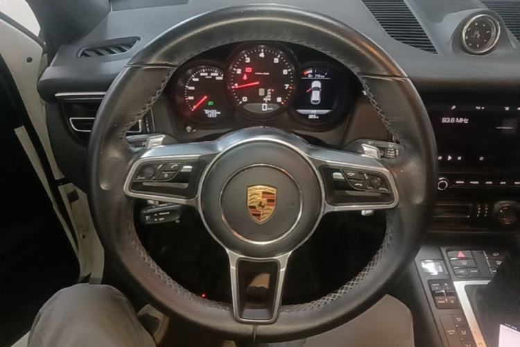 Used Porsche Macan 2020 Macan 2.0T Steering Wheel